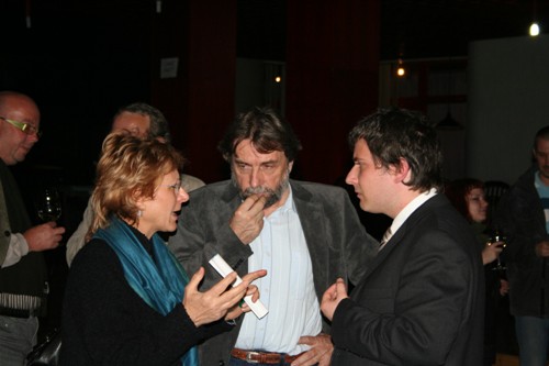 Predseda Správnej rady ÚPN Ivan Petranský v rozhovore s riaditeľom Kultúrnych zariadení Petržalky a aktérom novembrových udalostí Ladislavom Snopkom