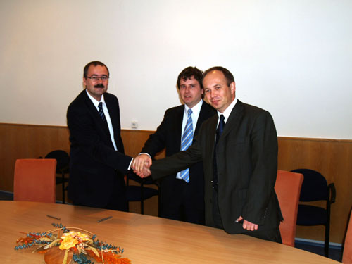 Foto: Zľava: Pavel Žáček, Ivan Petranský, Ladislav Bukovszky. Foto: Zľava: P. Žáček, I. Petranský, L. Bukovszky.