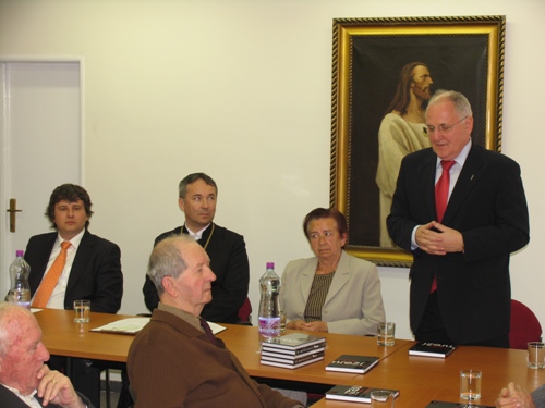 Foto: Príhovor podpredsedu vlády SR Dušana Čaploviča.