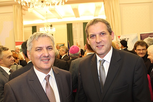 Veľvyslanec SR vo Varšave Dušan Krištofík s predsedom Správnej rady ÚPN Ondrejom Krajňákom.