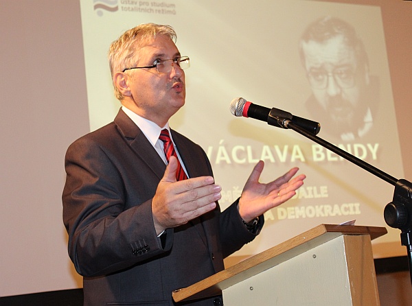 Predseda Správnej rady ÚPN Ondrej Krajňák počas slávnostného príhovoru.