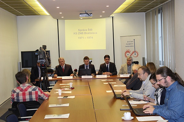 Z tlačovej konferencie ÚPN.