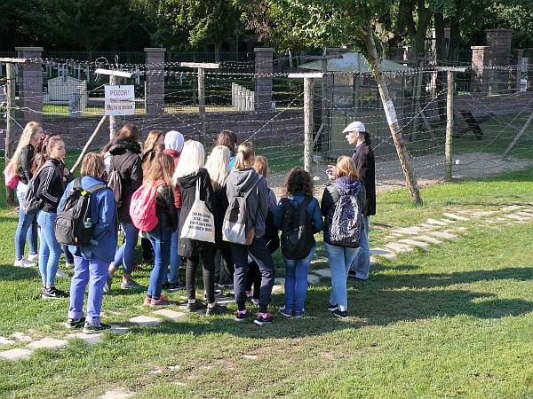 Prednáška pracovníkov ÚPN k Železnej opone.
