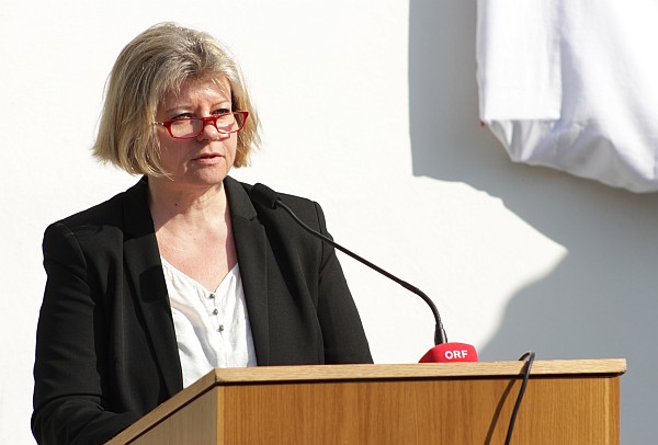Claudia Kuretsidis-Haider z Rakúskeho výskumného centra pre povojnovú justíciu roky zameriava archívno-historický výskum na takzvaný Engerauský proces.