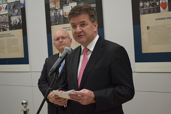 Minister zahraničných vecí Miroslav Lajčák počas príhovoru na slávnostnej vernisáži 