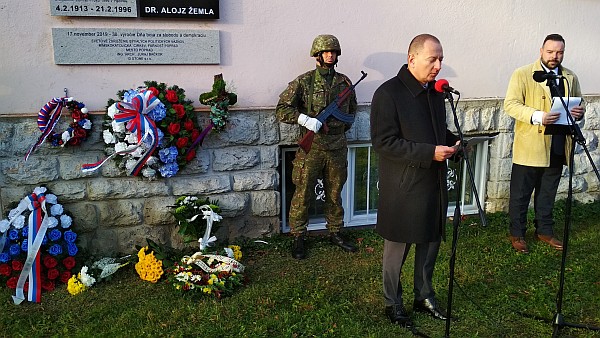 Člen Správnej rady Ústavu pamäti národa Richard Pavlovič počas príhovoru