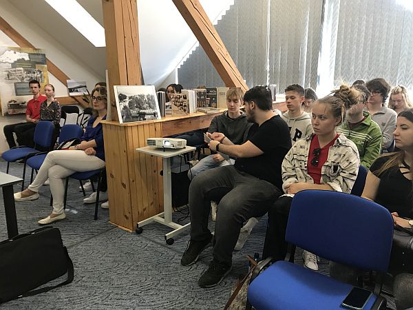 Pohľad do auditória. Foto: Gemerská knižnica P. Dobšinského v Rožňave