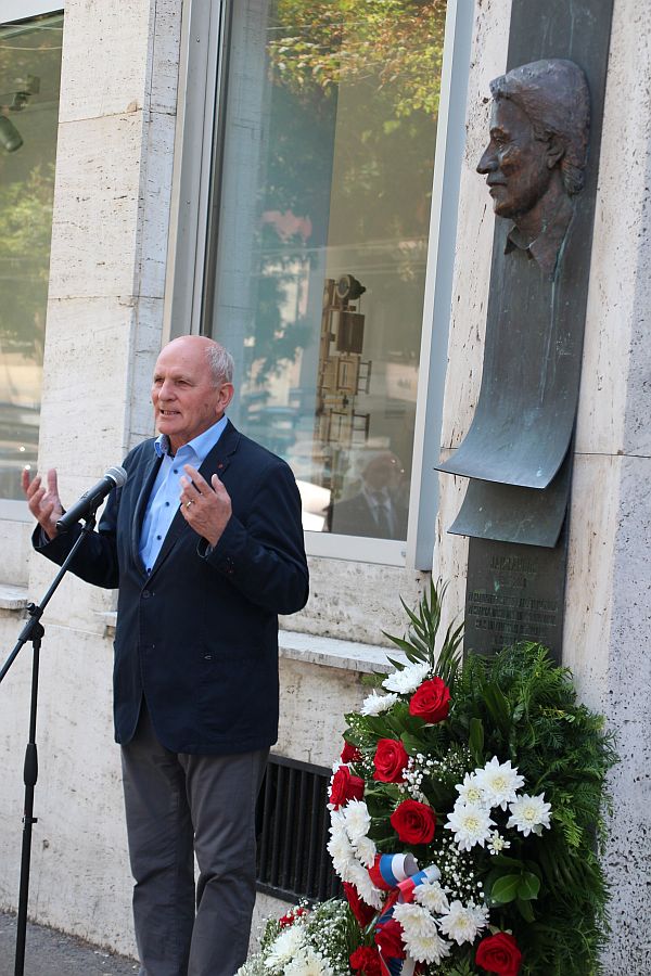 František Mikloško, disident a priateľ Jána Langoša, počas príhovoru