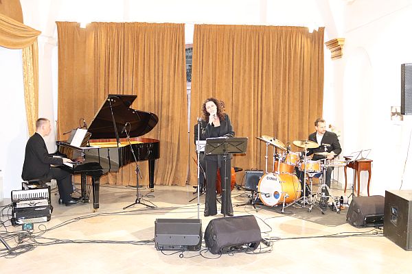 Jana Orlická a Prag jazz trio