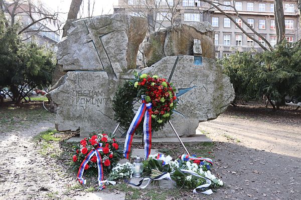 Pamätník obetiam komunizmu na Jakubovom námestí v Bratislave