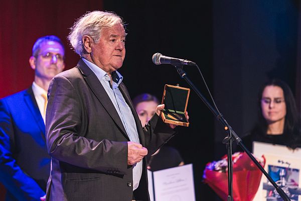 Foto: Miroslav Lehký pri príhovore po prevzatí Ceny ÚPN (foto: Simona Babjaková)