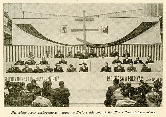 foto: Historický sobor duchovenstva a laikov v Prešove dňa 28.4.1950 - Predsedníctvo soboru