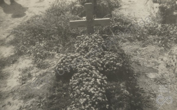 Pôvodný hrob B. Jaška na Martinskom cintoríne v Bratislave