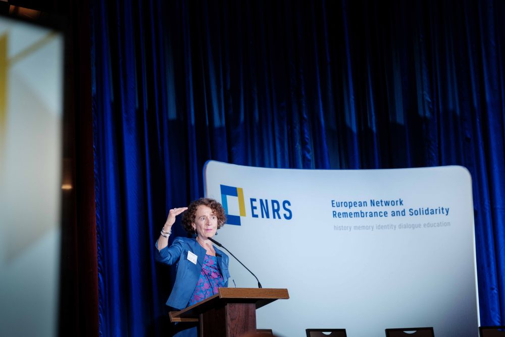 Profesorka Catherine Horel počas hlavnej prednášky na 14. ročníku European Remembrance Symposium