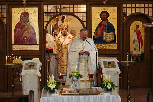 Svätá liturgia v katedrálnom Chráme Povýšenia vznešeného a životodarného kríža v Bratislave. Záštitu nad podujatím prevzal vladyka Peter Rusnák, bratislavský gréckokatolícky eparcha.