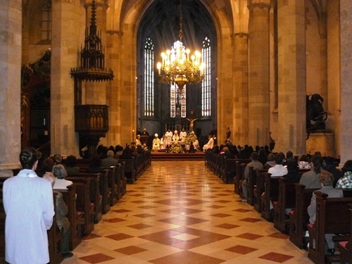 Foto: Svätá omša v Katedrála sv. Martina