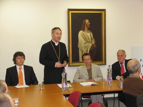 Foto: Príhovor generálneho biskupa ECAV na Slovensku Miloša Klátika.