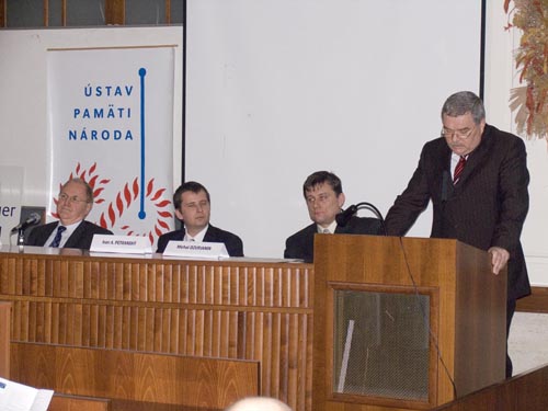 Foto: Marián Vrabko, dekan Právnickej fakulty UK v Bratislave, na pôde ktorej sa konferencia konala.